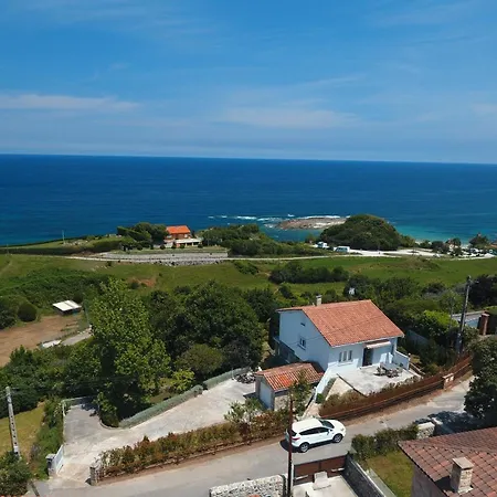 بيت للعطل Marina House