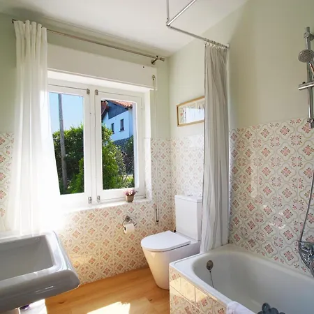 بيت للعطل Marina House