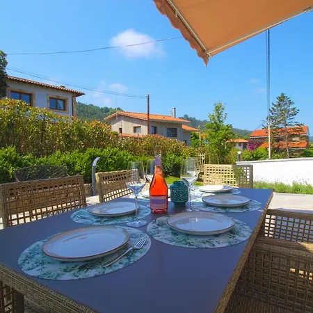 Marina House Pechon